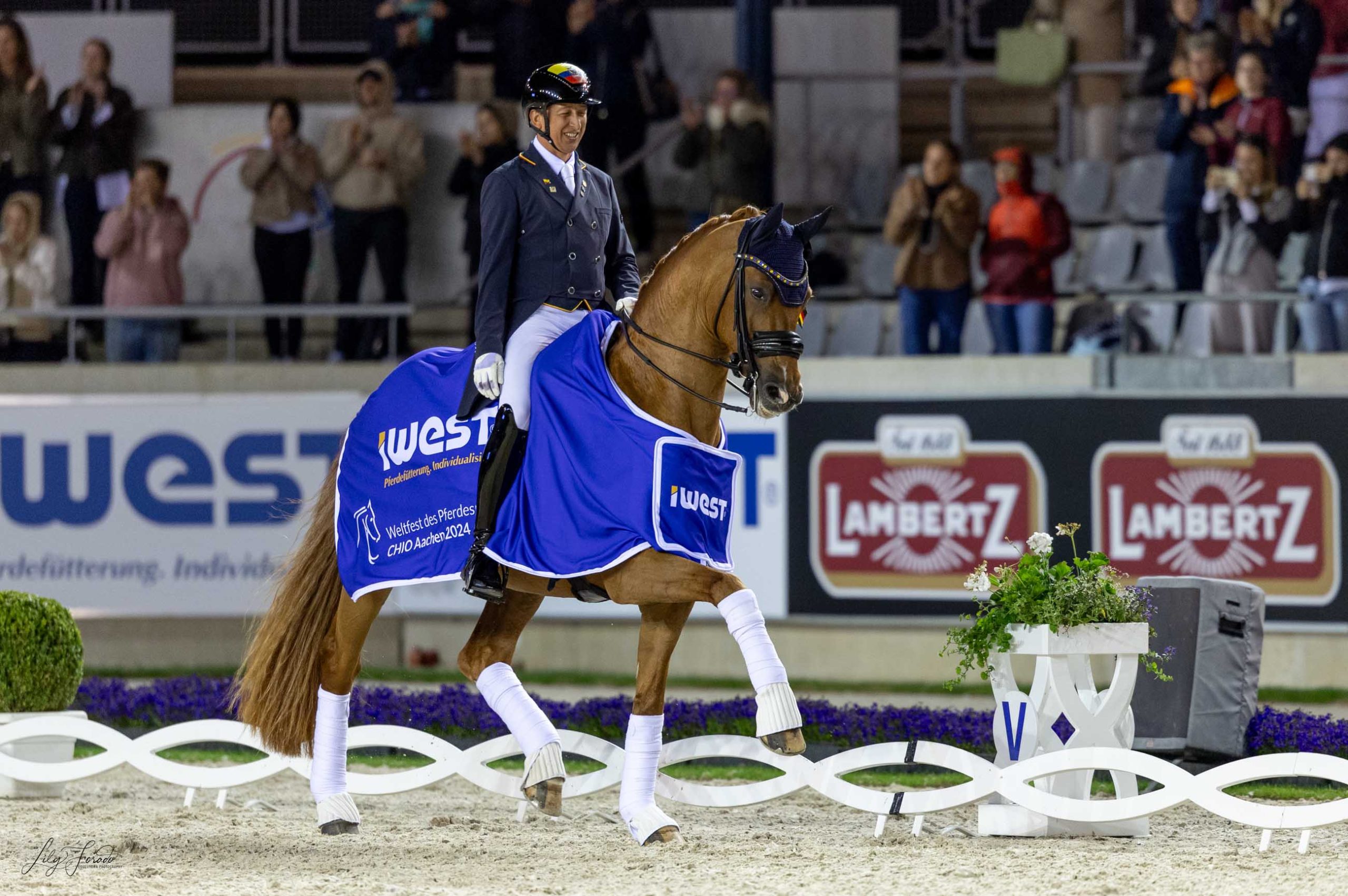 Julio Mendoza Hace Historia en CHIO Aachen 2024: Un Triunfo para la Doma Clásica Ecuatoriana»