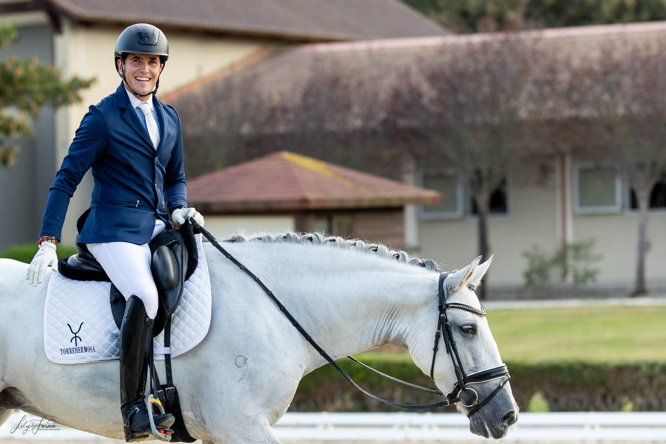 Yeguada Torrehermosa y Antonio Crespín: A por todas en SICAB 2024 con Tres Caballos